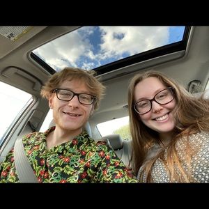 Meet your Posher, Casey